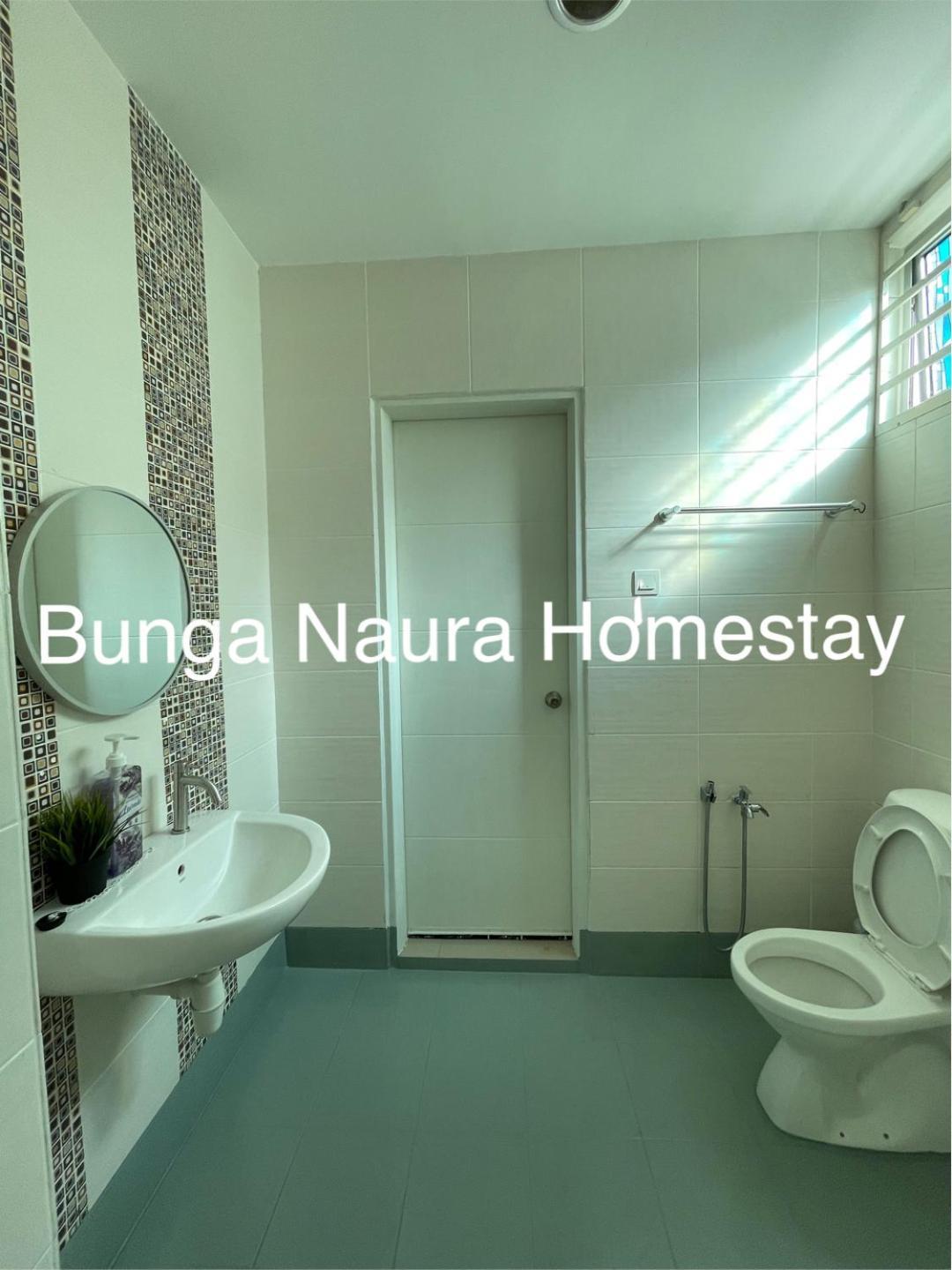 Bunga Naura * Seremban