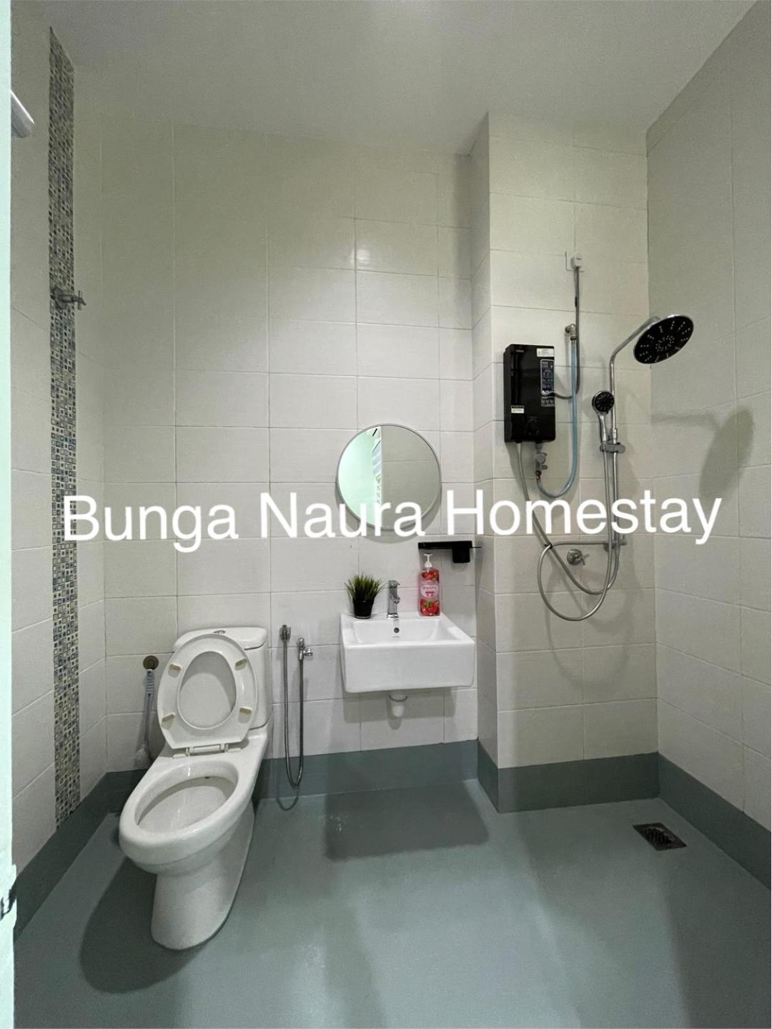 Bunga Naura Rumah percutian Seremban